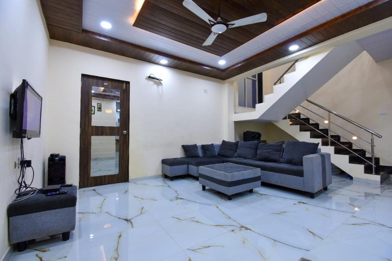 Beauty And The Beast 4Bhk Villa Lonavala Exterior foto